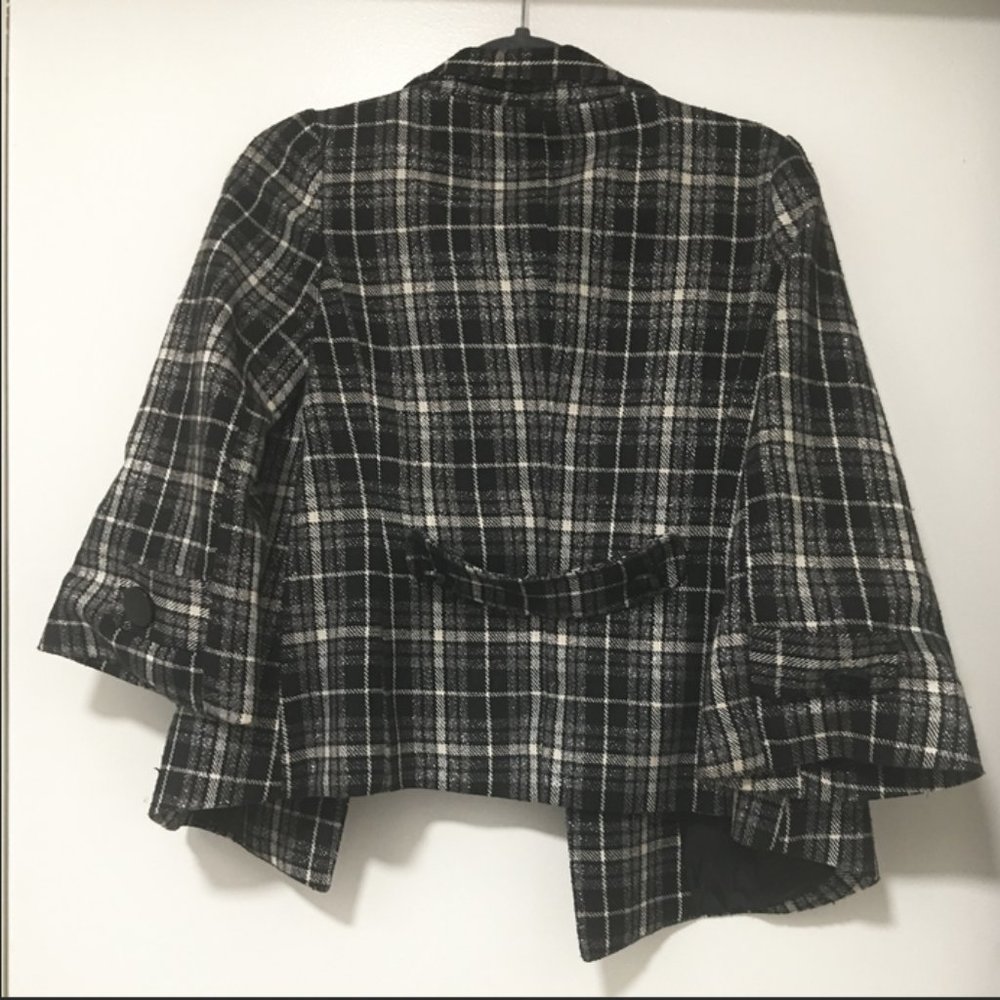 Jakito. Jacket - Picture 2 of 4